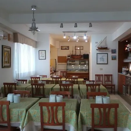 Europa Hotel 3*